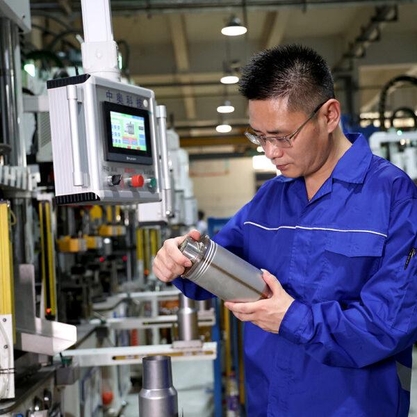 Quality assurance for flawless insulate water bottle